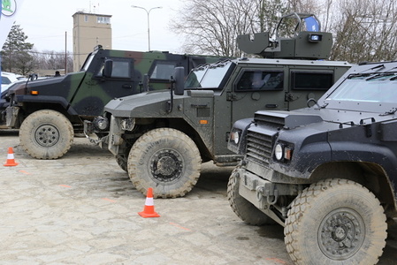 Průzkum trhu na lehká terénní vozidla vstoupil do další fáze 