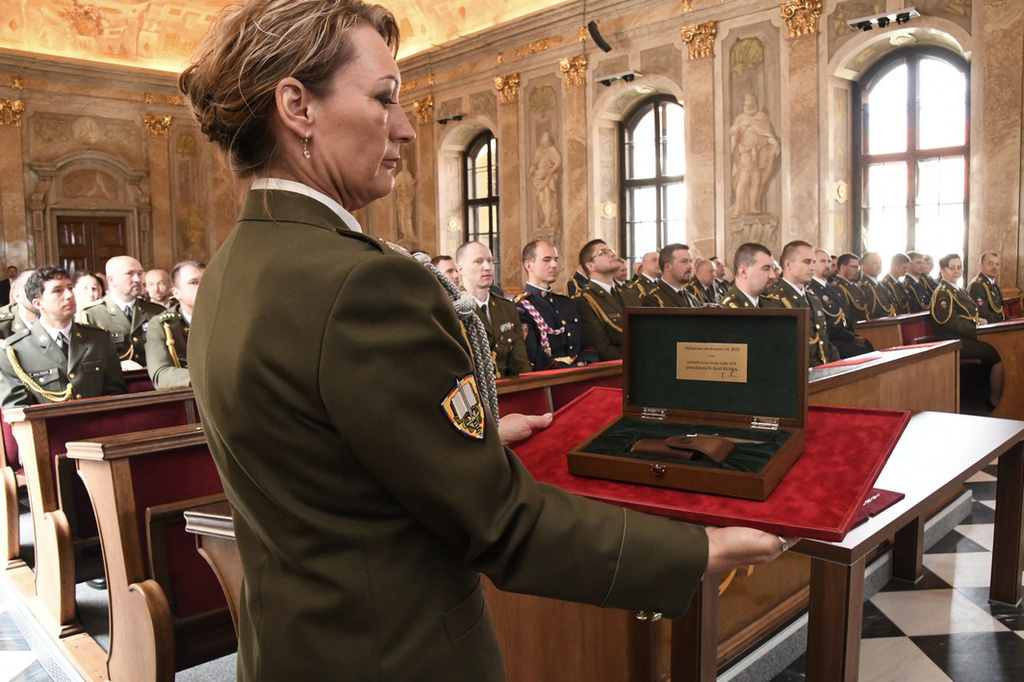 Univerzita obrany připravila dvě desítky nových důstojníků Generálního štábu