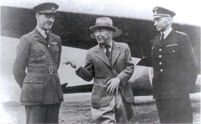 Mareš jako první velitel 311. československé bombardovací perutě