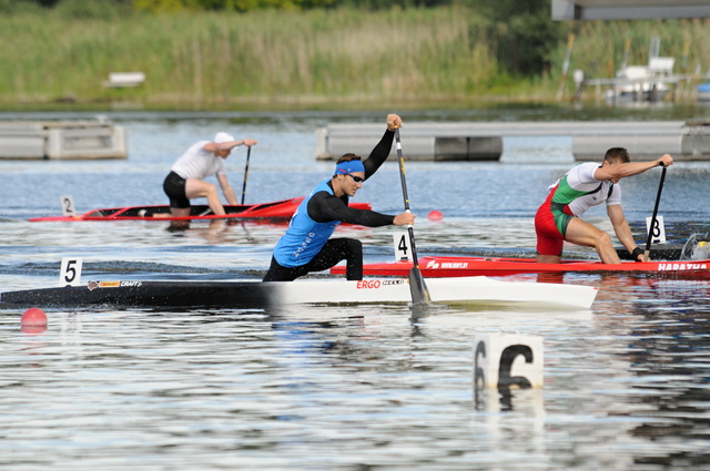 Martin Fuksa těsně před vítězstvím závodu na 500 metrů