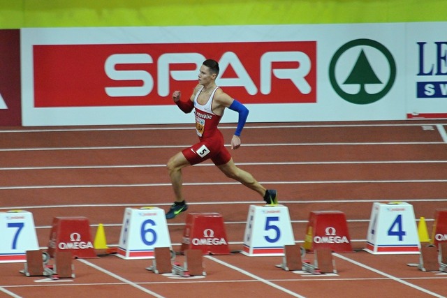 Pavel Maslák zaběhl 400 metrů za 45,33 sekundy