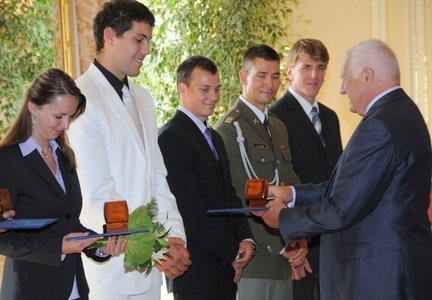 Medaili od prezidenta dostali i všichni kajakáři