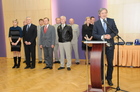 Ministr obrany a hosté přijetí medailistů z ASC Dukla