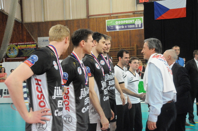 Ministr obrany gratuloval i druhým v extralize volejbalistům Budějovic