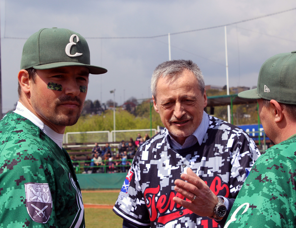 Ministr těsně před nadhozem