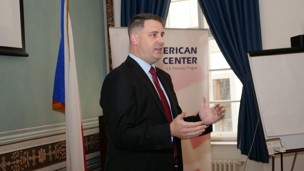 mjr Joshua J. Passer, ředitel ODC Praha