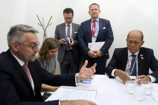 Z jednání ministrů obrany ČR a Filipín. 