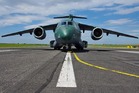 Ilustrační obrázek ke článkuNový letoun Embraer KC-390 si prohlédli zástupci Ministerstva obrany