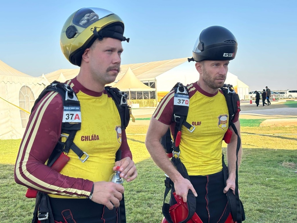 Parašutisté Dukly vezou z armádního mistrovství světa v Kataru pět medailí