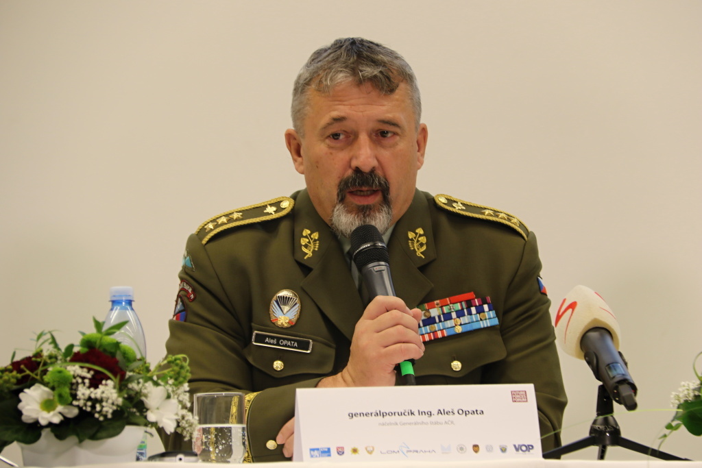 Náčelník Generálního štábu Armády České republiky genpor.Aleš Opata si pochvaloval koncept Future Forces Forum