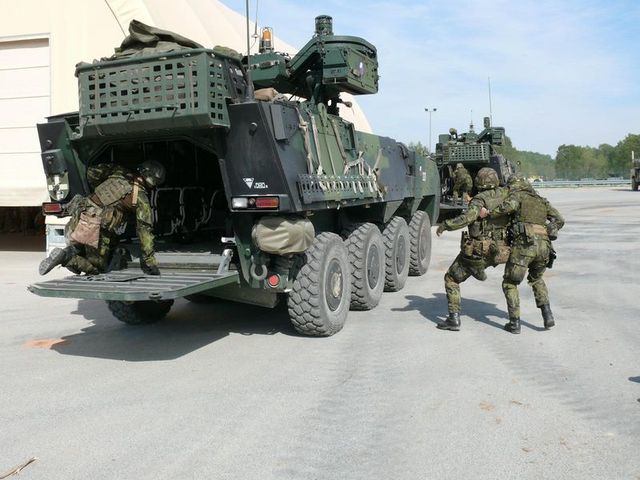 Nácvik odsunu raněných z vozidla