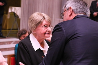 Nadporučice v.v.Božena Ivanová byla za své hrdinství ministrem jmenována do hodnosti kapitán