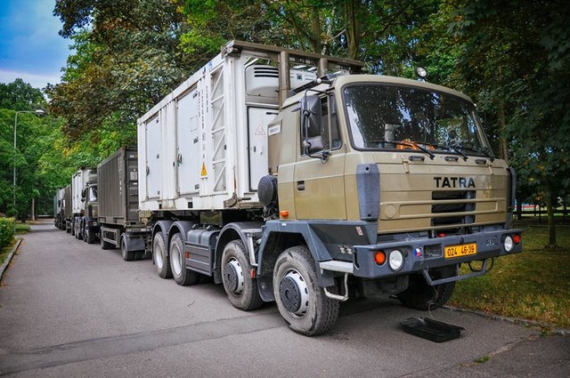 Naložené kontejnery připravené na odjezd do Německa