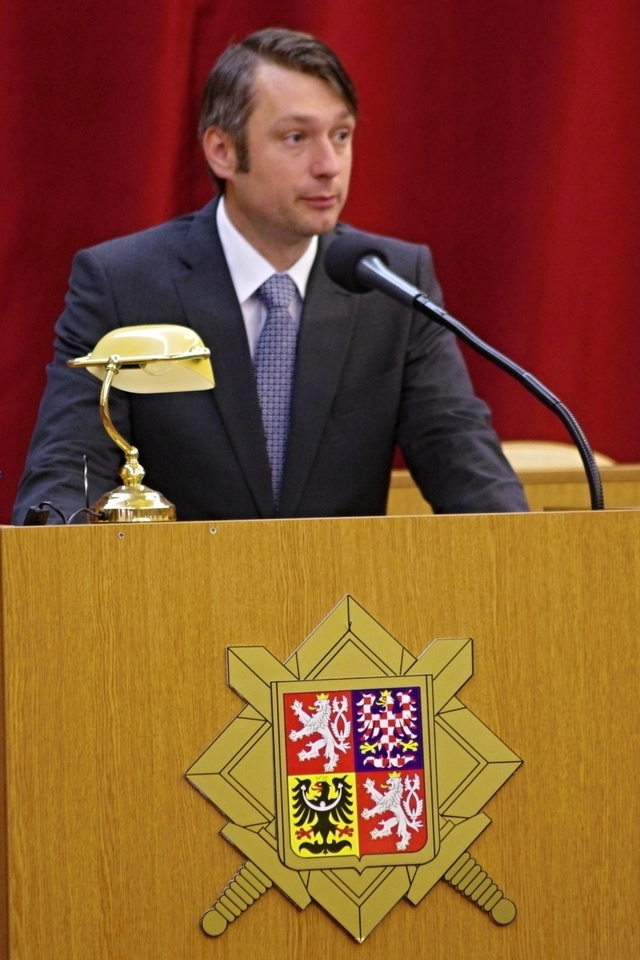 Náměstek ministra obrany Jakub Landovský na shromáždění