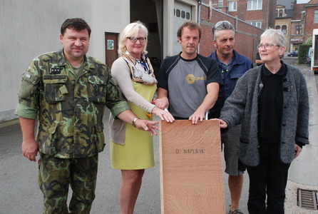 Náhrobní kámen vojína Dominika Náplavy se vrací do vlasti