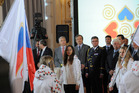 Nástuo olympijských vlajkonošů