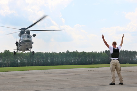Navigování vrtulníku na přistání