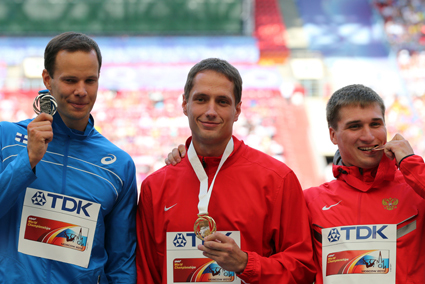 Nejlepší oštěpaři MS v Moskvě - zlatý Víťa Veselý