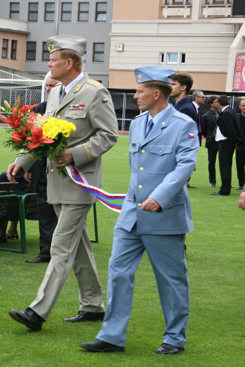 Na poslední rozloučení dorazil i náčelník Generálního štábu AČR generálporučík Josef Bečvář
