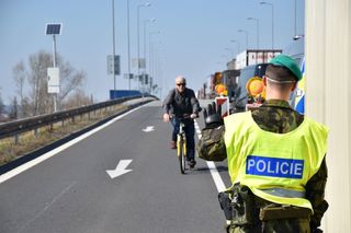 Nasazení vojáků v prostoru hraničních přechodů