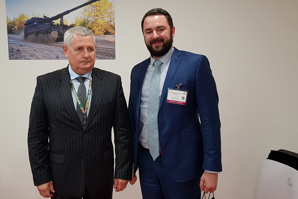 Náměstek ministra obrany Filip Říha (vpravo) s polským státním tajemníkem Markem Łapinskim