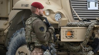 Ilustrační obrázek ke článkuJste poslední strážní rotou v Bagrámu, řekl vojákům ministr Metnar při návštěvě Afghánistánu