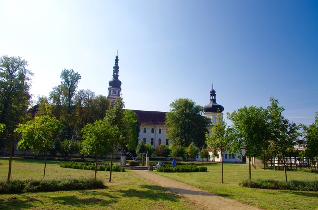 Pohled na Vojenskou nemocnici Olomouc