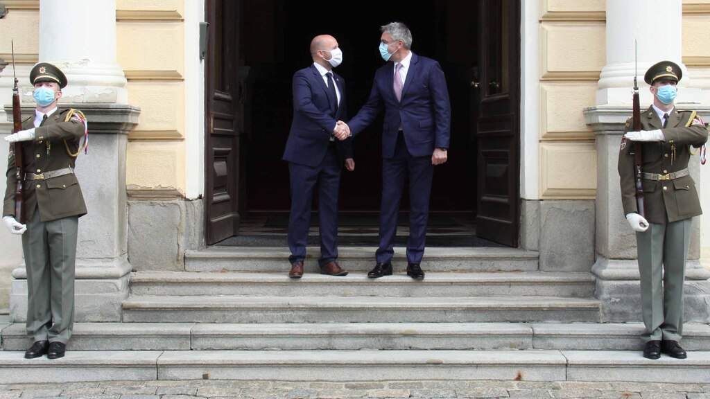 Ministři obrany ČR a Slovenska chtějí zintenzivnit spolupráci v obranném průmyslu