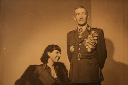 Generál Antonín Hasal s manželkou (dobová fotografie)
