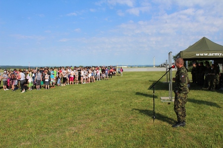 Přivítání na základně plukovníkem Miroslavem Svobodou