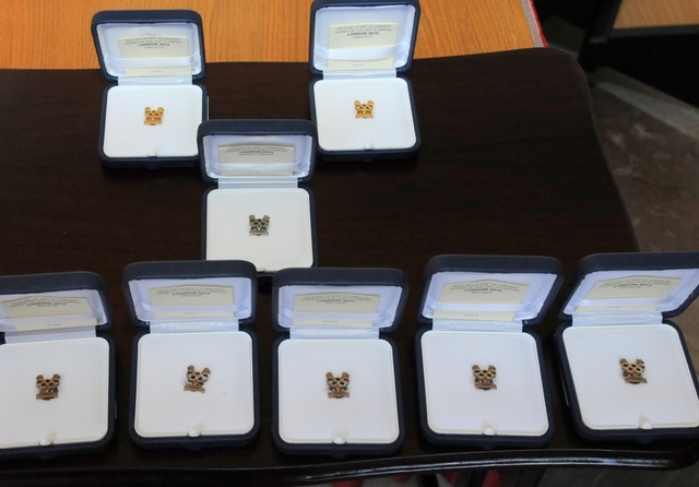 Olympijské odznaky pro medailisty LOH 2012