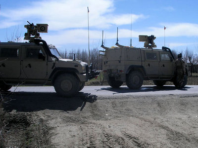 Mezi dalšími typy i LOV IVECO dnes užívají příslušníci PRT místo vozidel HMMWV