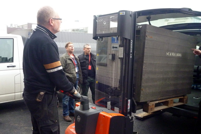 Přeprava motoru Scania ze Švédska do České republiky