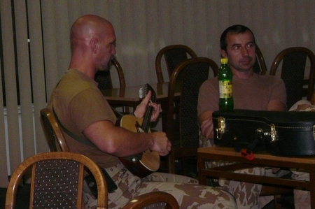 Chvilka do odletu s hudbou
