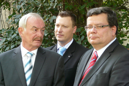 Místopředseda senátu Sobotka a ministr obrany Vondra v Lošanech