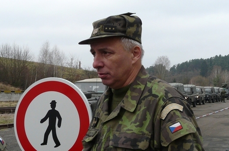 Ministr obrany a náčelník GŠ AČR děkují všem vojákům, kteří sloužili ve Vrběticích