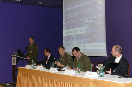 V IT tendrech chceme co nejvíce firem, zahájil Průmyslové dny náměstek Borovec