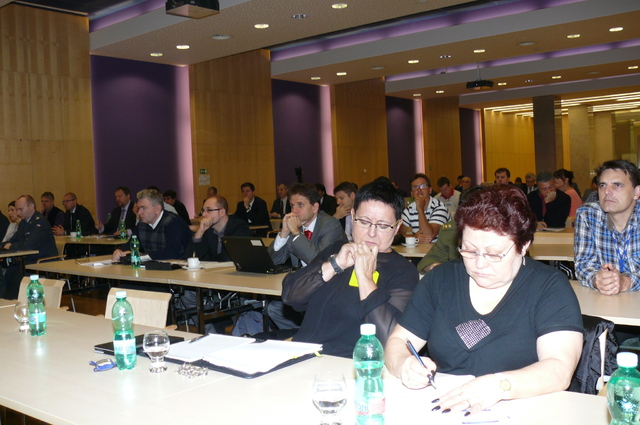 Průmyslových dnů ministerstva obrany se účastní 27 firem, které se zabývají komunikačními technologiemi