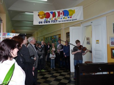 Součástí vernisáže bylo i kulturní vystoupení, které si připravily děti ze základní školy