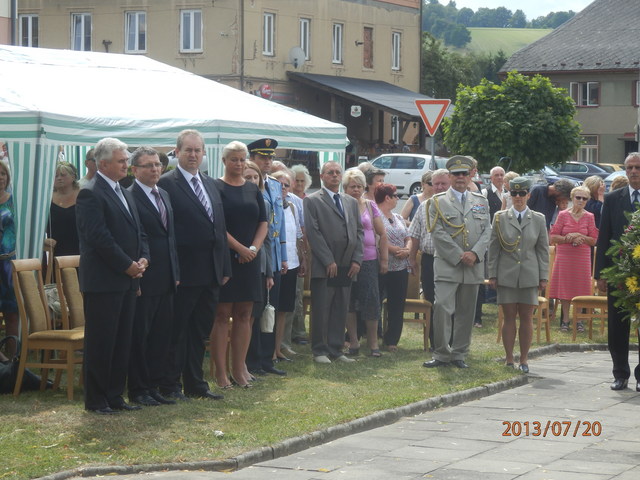 V Novém Malíně se vzpomínalo na oběti ze zmasakrovaného Českého Malína 4