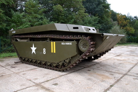Unikátní transportér LVT 4 