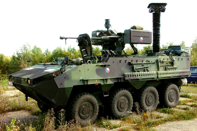 Kolový obrněný transportér PANDUR ve verzi pro průzkumníky