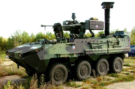 Kolový obrněný transportér PANDUR ve verzi pro průzkumníky