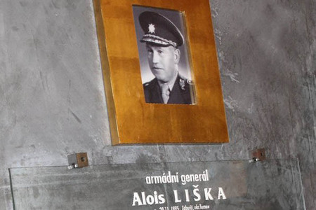 V Brandýse nad Labem jsou k vidění vyznamenání hrdinů zahraničního odboje