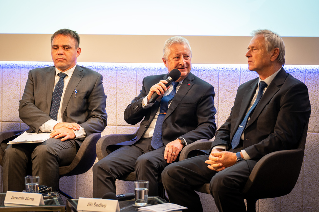 Čtvrt století od útoků 11. září. Konference připomněla lekce pro současnou bezpečnost