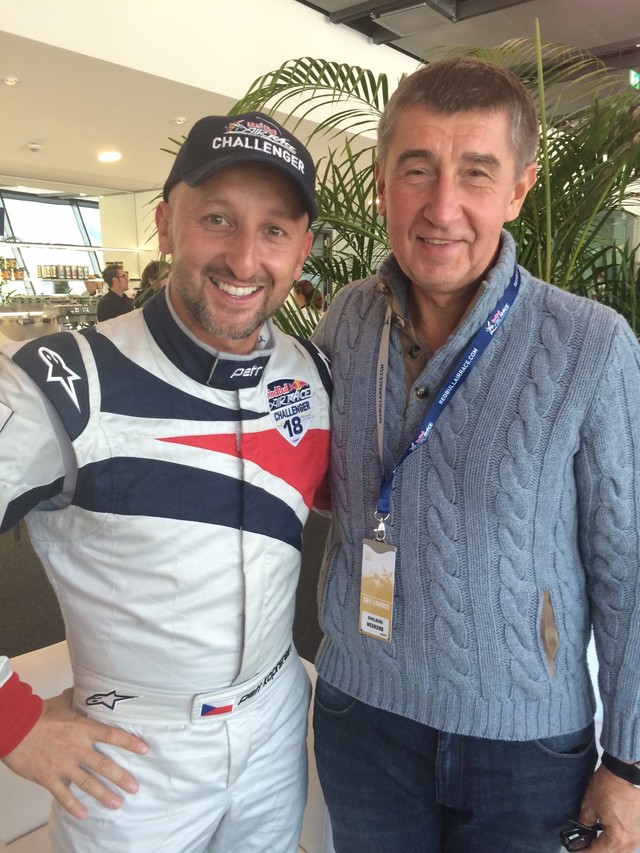 Petru Kopfsteinovi gratuloval i ministr financí Andrej Babiš