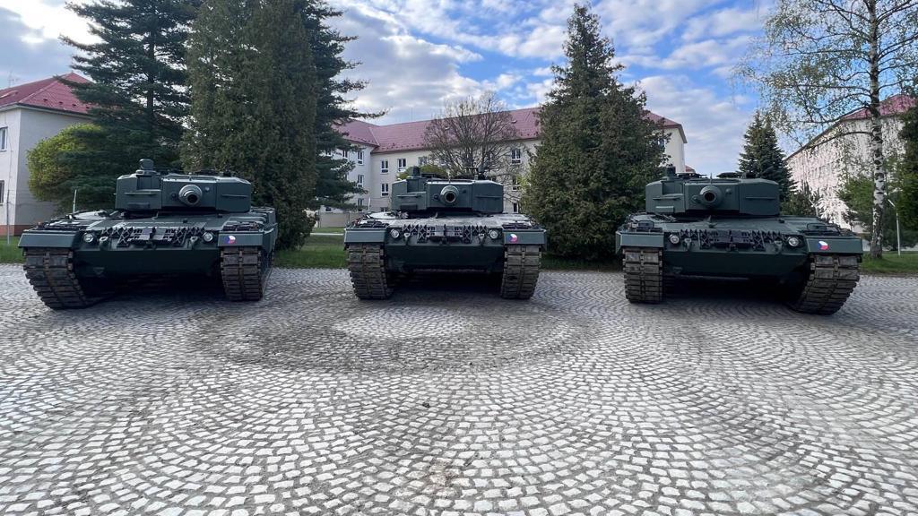 Přáslavice mají další dva tanky Leopard 2A4