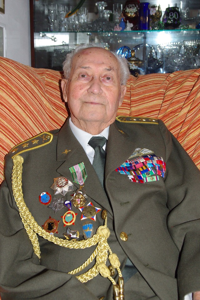 plk. v.v. Jan Velík