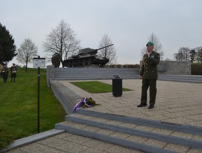 Plukovník Jaroslav Hrabec ve svém projevu zdůraznil význam 15. dubna 1945 v Ostravsko-opavské operaci