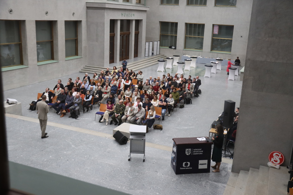 Pohled na účastníky programové konference ČOS